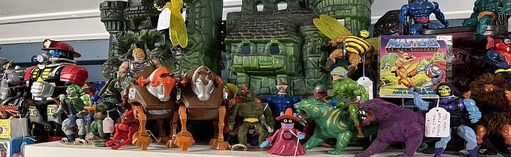 Retro Hunting at Krankenwagen Collectible Toys | ARG Retro Hunting at Krankenwagen Collectible Toys | ARG